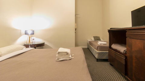 Woolbrokers Hotel - New Castle Tourism 22