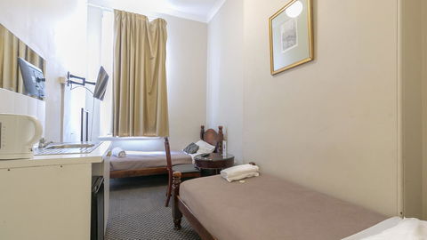 Woolbrokers Hotel - New Castle Tourism 21