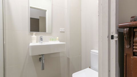 Woolbrokers Hotel - New Castle Tourism 6