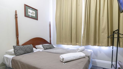 Woolbrokers Hotel - New Castle Tourism 43