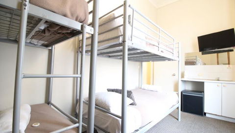 Woolbrokers Hotel - New Castle Tourism 1