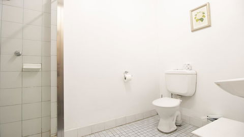 Woolbrokers Hotel - New Castle Tourism 31