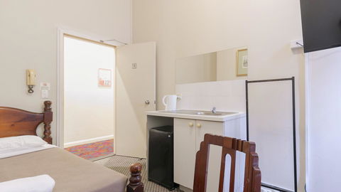 Woolbrokers Hotel - New Castle Tourism 19
