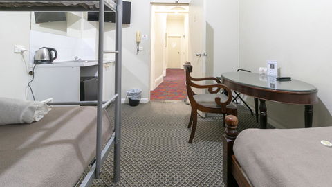 Woolbrokers Hotel - New Castle Tourism 12