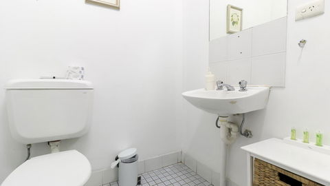 Woolbrokers Hotel - New Castle Tourism 30