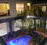 Summer House Newtown - Newcastle Accommodation