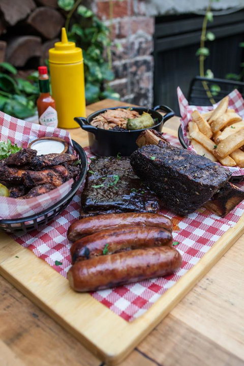 The Lucky Hotel - New Castle Tourism 39