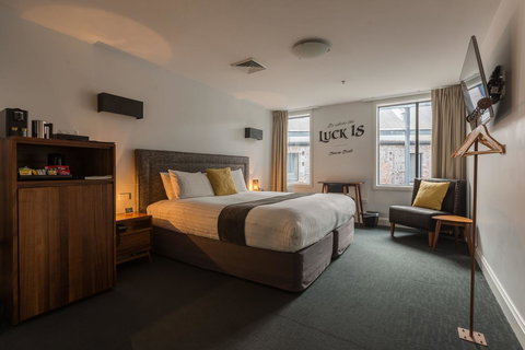 The Lucky Hotel - New Castle Tourism 35