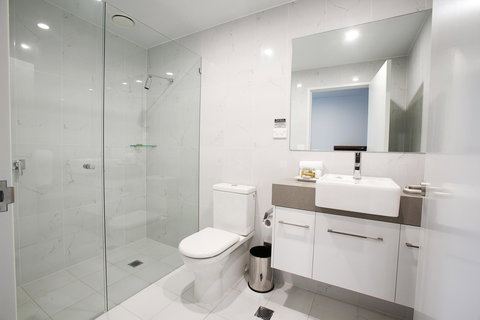 The Lucky Hotel - New Castle Tourism 22