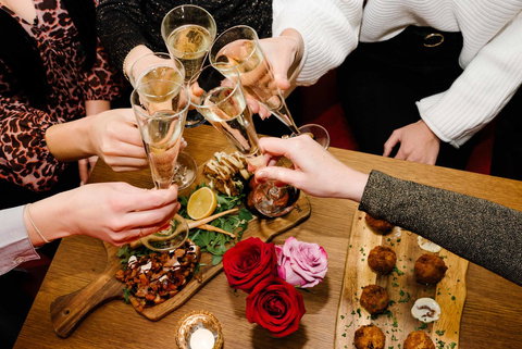 The Lucky Hotel - New Castle Tourism 16