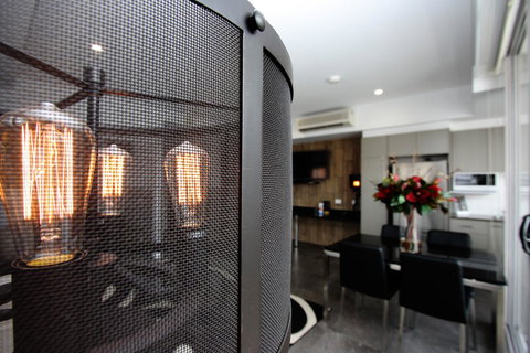 Honeysuckle Executive Apartments - New Castle Tourism 35