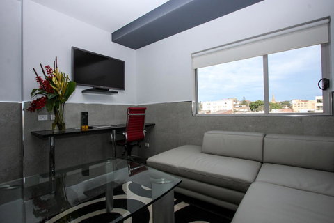 Honeysuckle Executive Apartments - New Castle Tourism 17