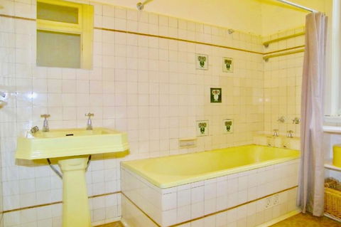 Dangal Gardens - New Castle Tourism 16