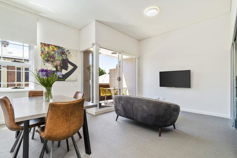 Terminus Apartment Hotel, Ascend Hotel Collection - New Castle Tourism 8