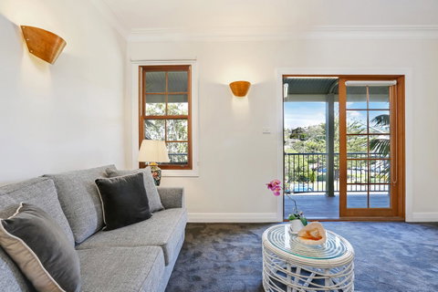 Bellevue Accommodation - Newcastle Accommodation 3