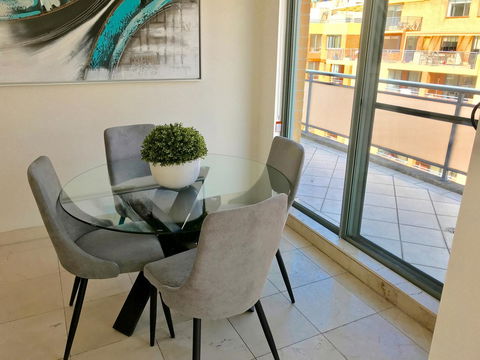 Liv Arena Apartments Darling Harbour - New Castle Tourism 20