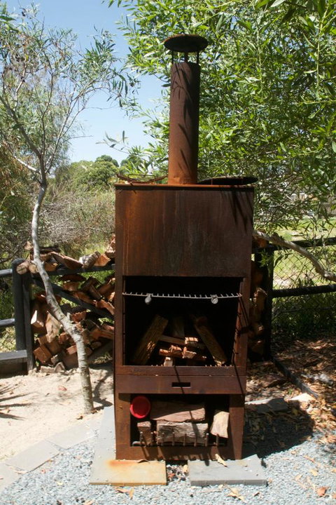 Casuarina Beachfront House - Hostie Properties - Newcastle Accommodation 12