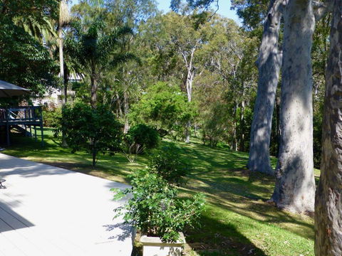 The Retreat At Palm Beach - New Castle Tourism 3
