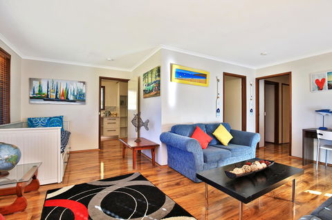Sandy Toes Beach House Jervis Bay - 2min To Beach - New Castle Tourism 5
