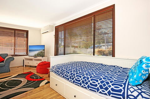 Sandy Toes Beach House Jervis Bay - 2min To Beach - New Castle Tourism 4