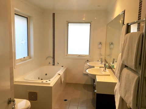 Encore Apartments - Newcastle Accommodation 3