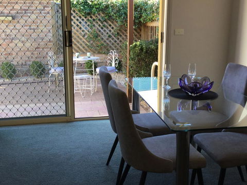 Tic Tac Toe Quality Accommodation - New Castle Tourism 12