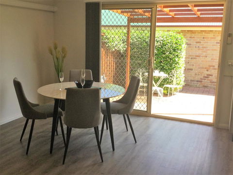 Tic Tac Toe Quality Accommodation - New Castle Tourism 6