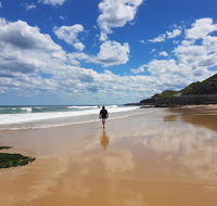 Arena Luxury Beachfront Apartment - Newcastle Accommodation