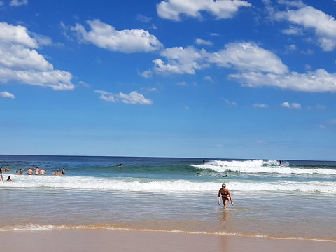 Arena Luxury Beachfront Apartment - New Castle Tourism 3