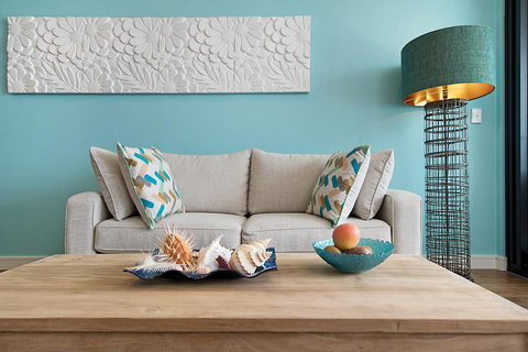 Arena Luxury Beachfront Apartment - New Castle Tourism 11