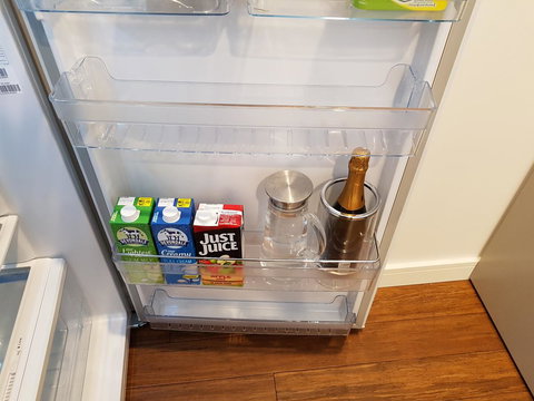 Arena Luxury Beachfront Apartment - New Castle Tourism 18