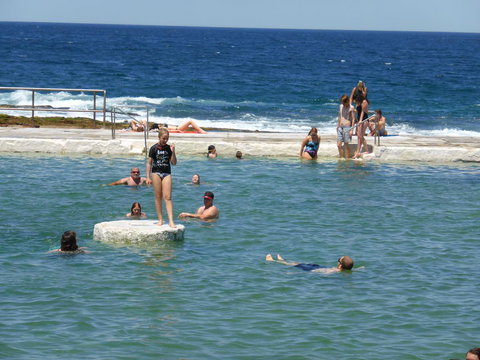 Arena Luxury Beachfront Apartment - New Castle Tourism 33