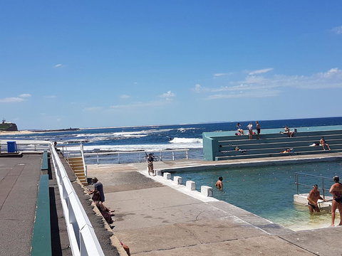 Arena Luxury Beachfront Apartment - New Castle Tourism 8