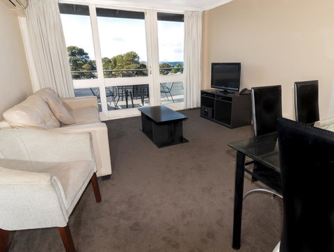 Horizon Holiday Apartments - Newcastle Accommodation 5