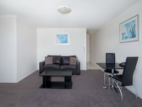 Horizon Holiday Apartments - Newcastle Accommodation 6