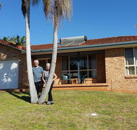 Twin Palms Holiday House at Lighthouse - New Castle Tourism