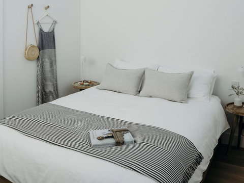 Salt At Shoal Bay - New Castle Tourism 37