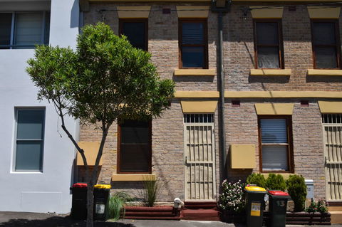2 Bed House + Loft In Pyrmont - New Castle Tourism 21