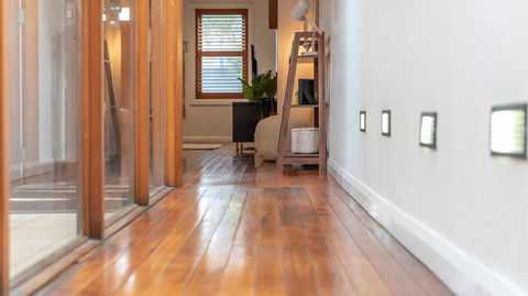 2 Bed House + Loft In Pyrmont - New Castle Tourism 18