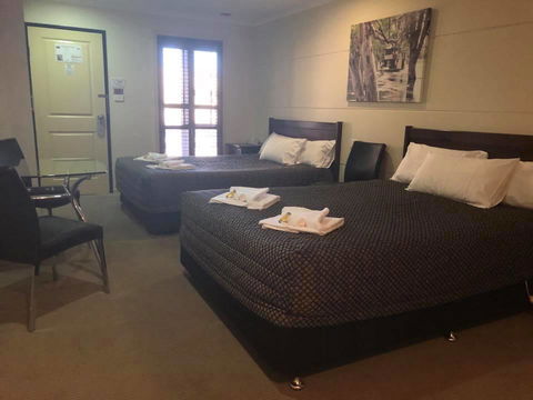 Balranald Club Motel - Newcastle Accommodation 0