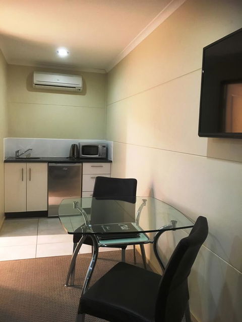 Balranald Club Motel - Newcastle Accommodation 9