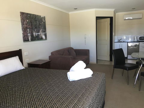Balranald Club Motel - Newcastle Accommodation 2