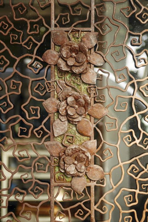 Stunning Flourish ON Bull - Newcastle Accommodation 14