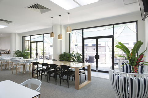 Palms City Resort - Newcastle Accommodation 3