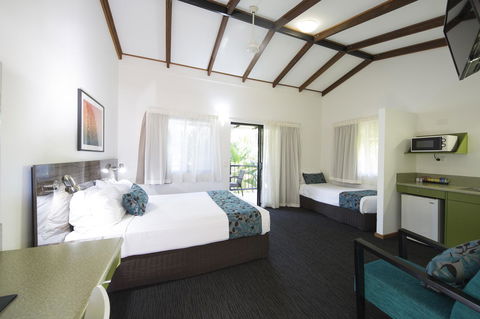 Palms City Resort - Newcastle Accommodation 5
