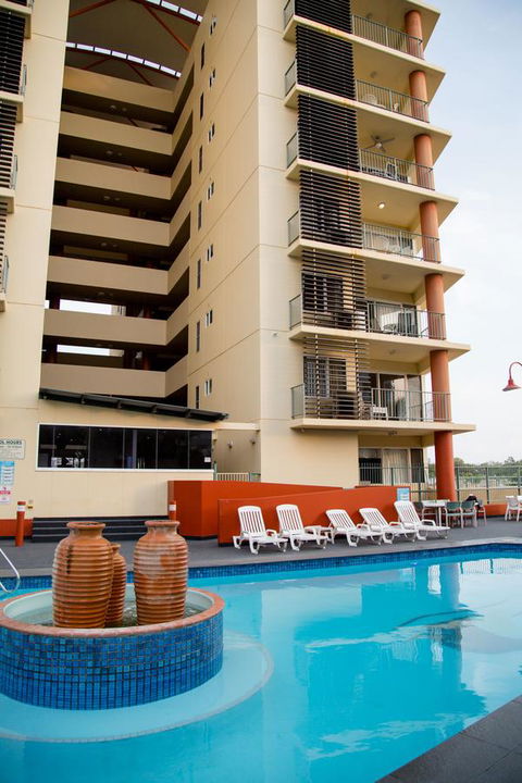 Cullen Bay Resorts - Newcastle Accommodation 9