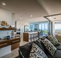 ZEN BY THE WATER - Esplanade Darwin Retreat - Newcastle Accommodation