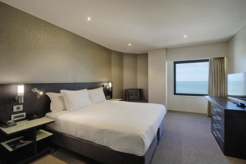 Hilton Darwin - Newcastle Accommodation 13