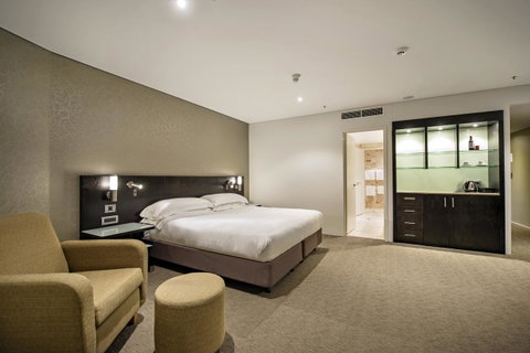 Hilton Darwin - Newcastle Accommodation 34