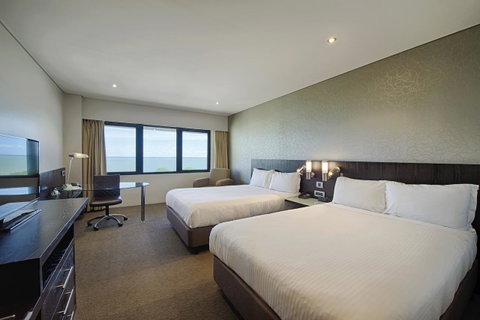 Hilton Darwin - Newcastle Accommodation 14